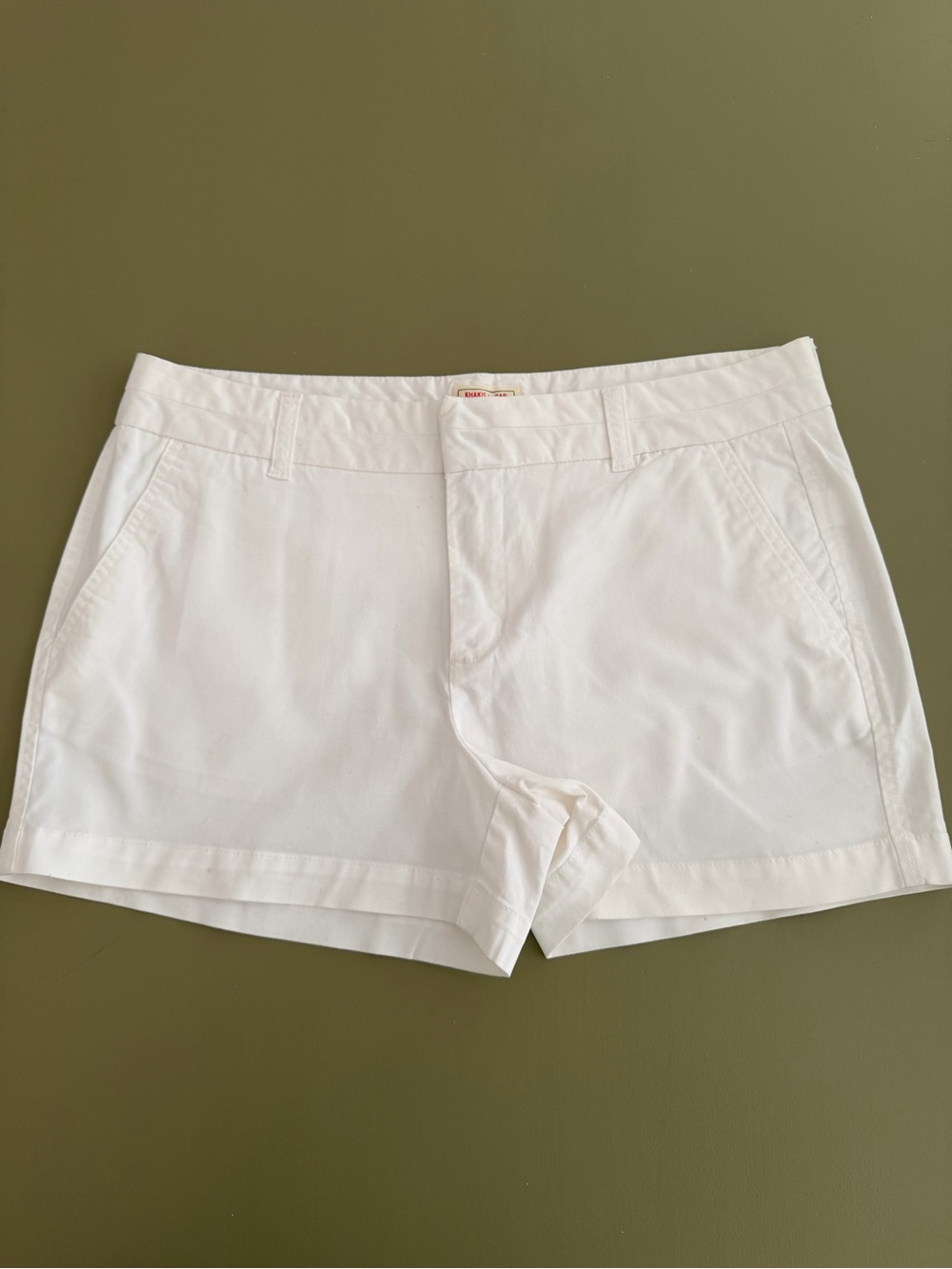 Khakis by GAP The 3 “  White Women's Shorts